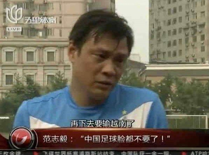 中国足球多是非！“冯潇霆与巩汉林之争”你支持谁？