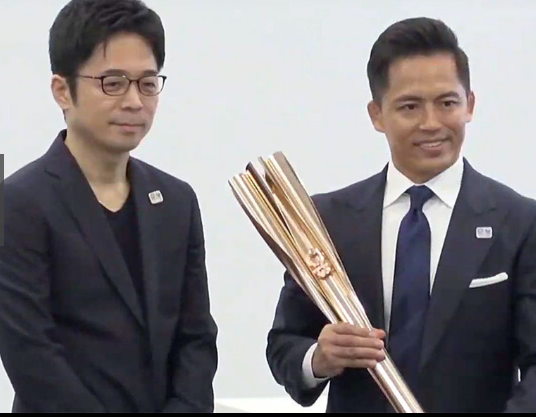 东京2020奥运会火炬正式公布 外形酷似日本国花樱花