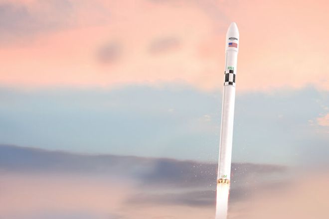 亚马逊明年底首次发射联网卫星原型 落后SpaceX近4年