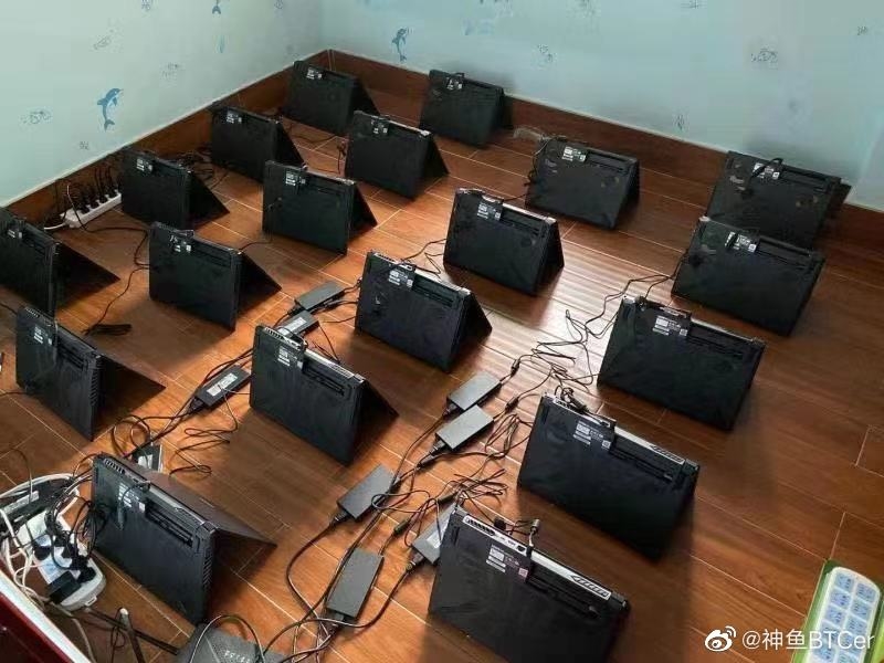 中国“矿工”炫耀数百台笔记本挖矿 躺赚买房美滋滋